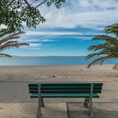 2 Bedroom Amazing In Povljana