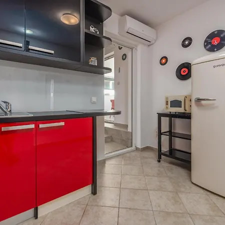 Appartement Beautiful In With Kitchen *