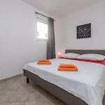 شقة 2 Bedroom Amazing In بوفليانا